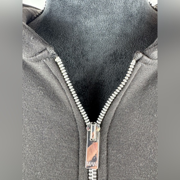 BoohooMAN Fleece Lined Black Zippered Hoodie - Picture 5 of 13